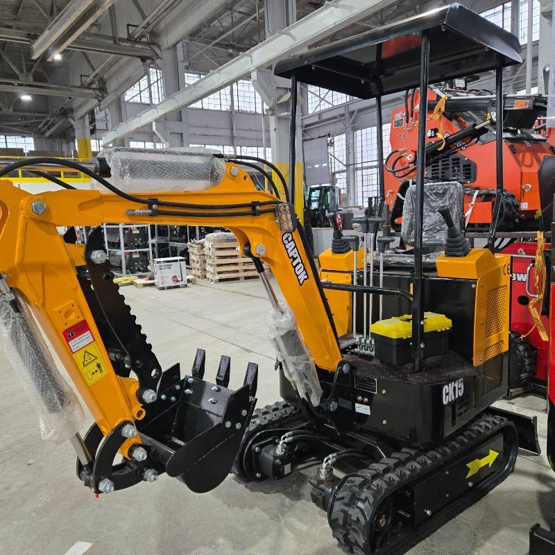 lot 8446 image: Unused CAPTOK Mini Excavator  CK15  Yellow