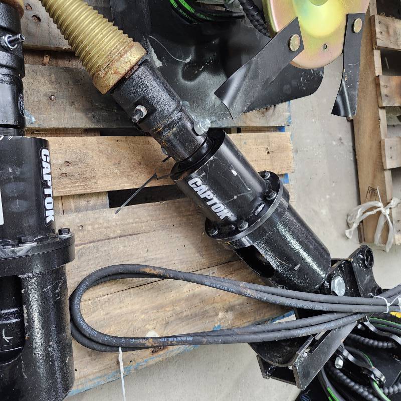 lot 8480 image: Unused CAPTOK Mini Excavator Hydraulic Wood Drill