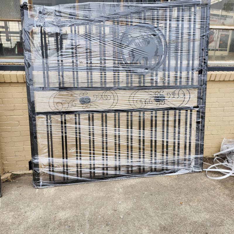 lot 8454 image: 14ft Bi-Parting Wrought Iron Gate