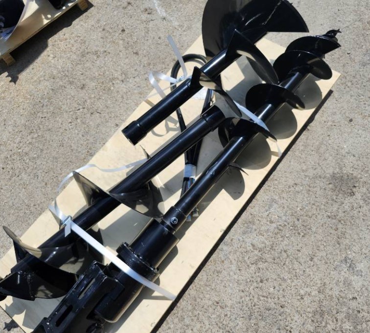 lot 8465 image: QTY of 3 Excavator Attachments  Auger Rods