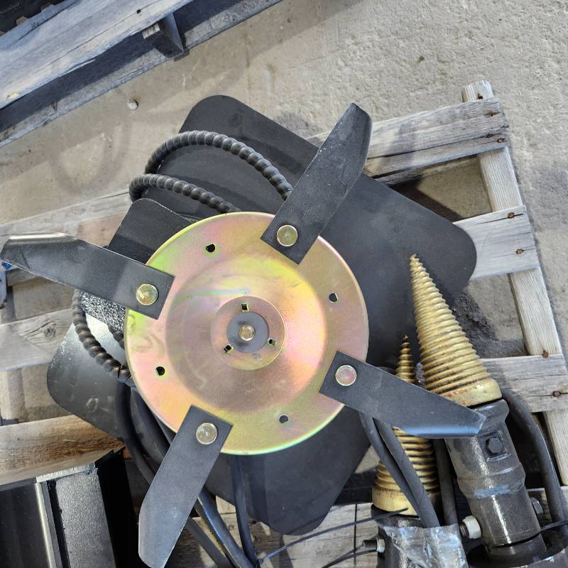 lot 8477 image: Unused CAPTOK Mini Excavator Hedge Cutter