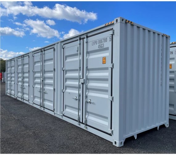 lot 2022 image: One Way Use 2025 JCT 40 High Cube Storage Container, APPROX 102 TALL X 96 WIDE X 40 DEEP LYGU4160170