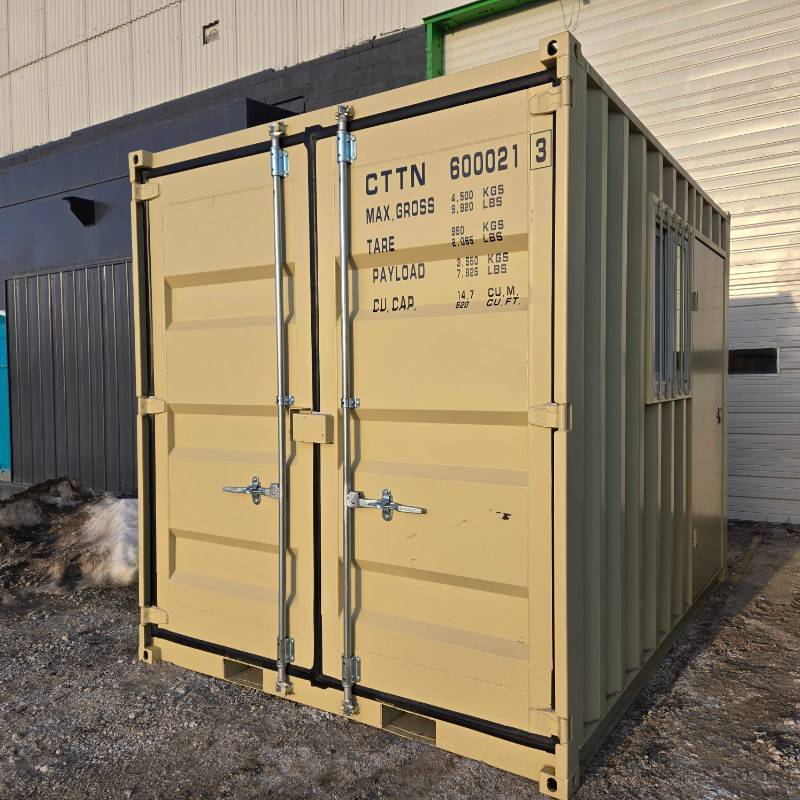lot 8432 image: 10.2ft Mini Container  Storage Container