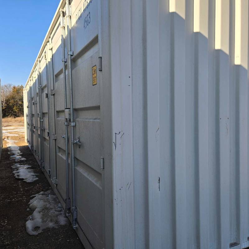 lot 8439 image: 2024 40 High Cube Storage Container, APPROX 102 TALL X 96 WIDE X 40 DEEP  CICU4765099