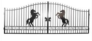 lot 1004B image: Unused Suihe set of 20FT Horse Gates