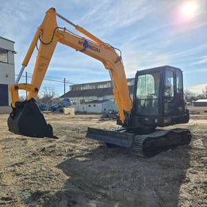 lot 32 image: Hyundai 60-7 Mini Excavator  5, 397.8 Hours  Yanmar Engine
