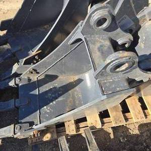 lot 54 image: Heavy Duty Excavator Bucket