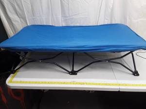 lot 30171 image: Portable Childs Kot - 24 x 48