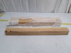 lot 30241 image: Wooden Legs (only 3) 20 long