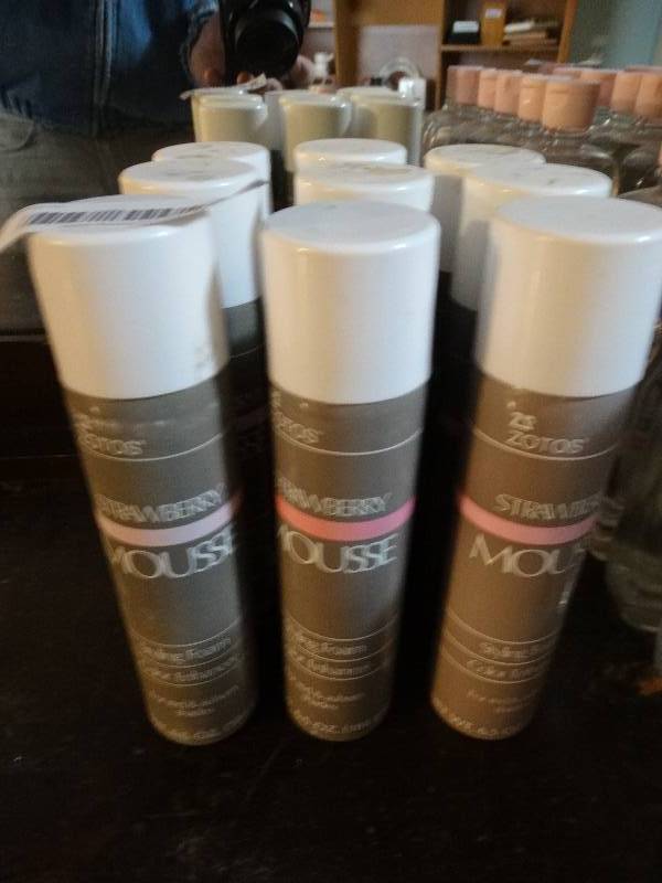 lot 342 image: 9 Cans of Zoto Strawberry Mousse - Hair Styling Foam.