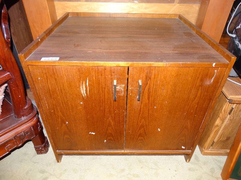 lot 412 image: Large Wood ConsoleCabinet wUnder Storage.