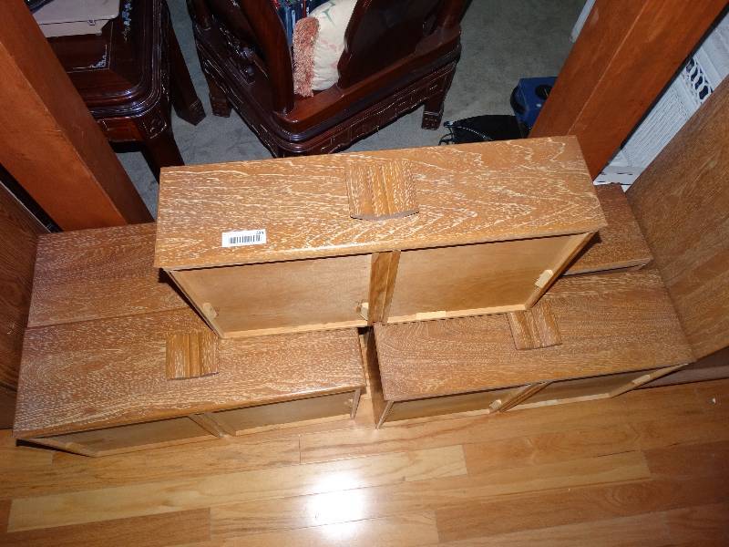 lot 424 image: Ranch Oak Style Drawers to Chest of Drawers - Match Lot #425.