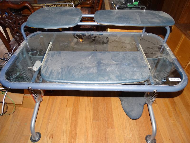 lot 430 image: Metal & Glass Contemporary Style Computer Desk.