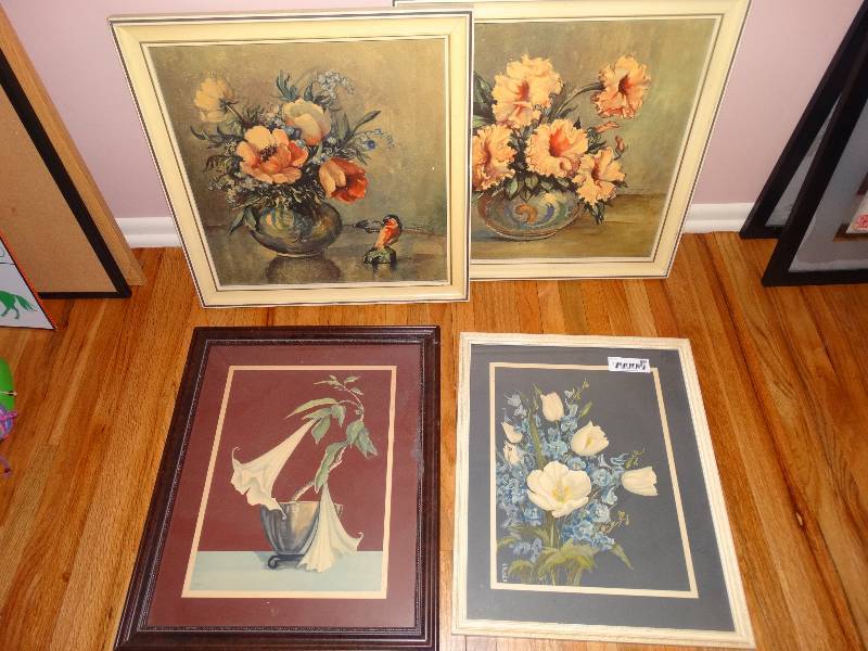 lot 955 image: 4 pc. Lot of Floral Prints.