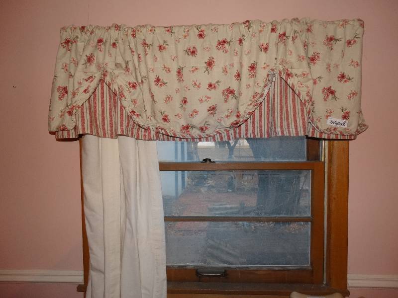 lot 961 image: Curtains & Rods in Pink Bedroom.
