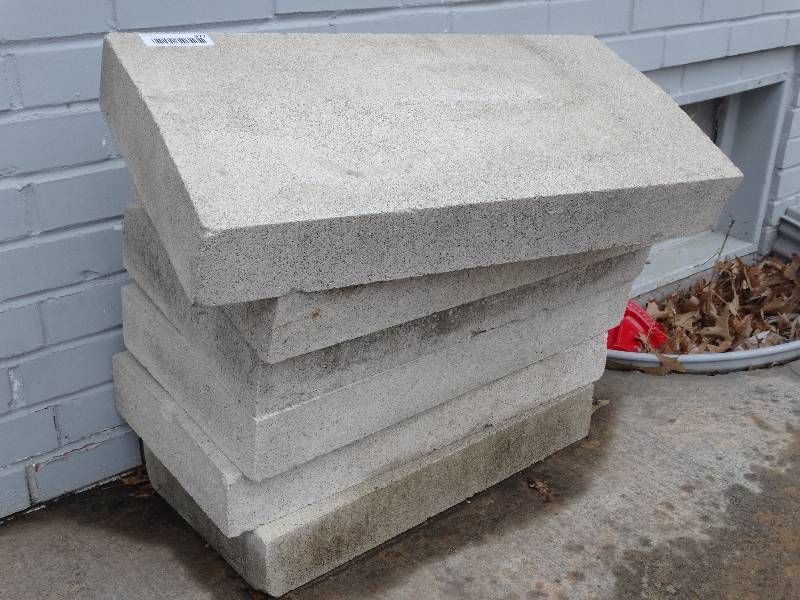 lot 977 image: 7 Large LandscapeWall Toppers - Very Heavy.