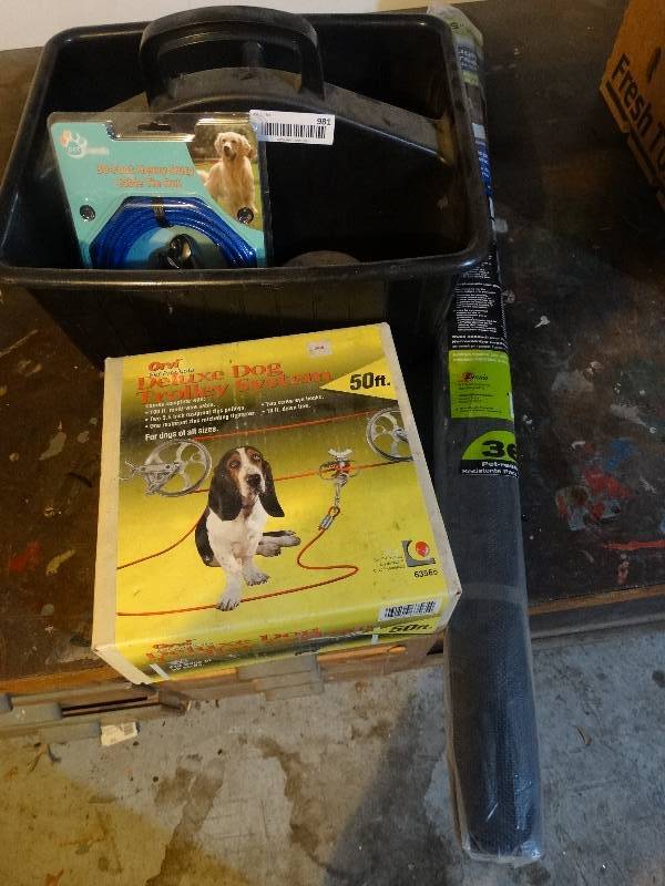 lot 981 image: Plastic Tote, Roll of Tough Screen, Dog Trolley System, Cable Tieout.