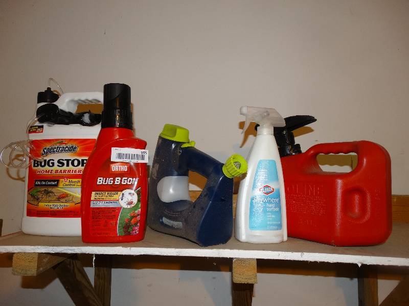 lot 995 image: Lot of Bug Killer, Mr. Clean Hose Attachment, Clorox Cleaner, Gas Can.