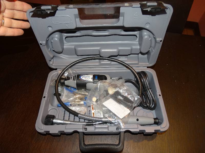 lot 1106 image: Dremel MultiPro - in Case wAttachments.