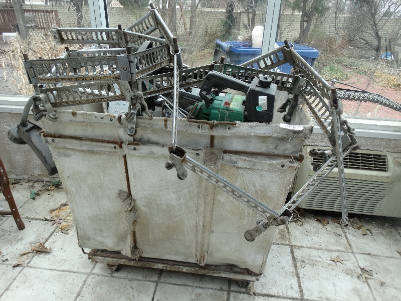 lot 1116 image: Vintage Laundry Cart - wContents.