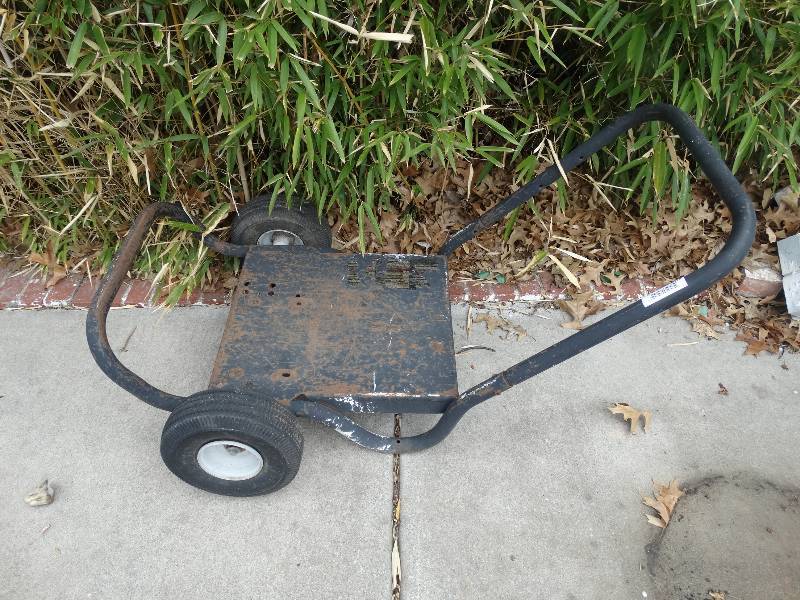 lot 1128 image: Metal 2 Wheel Cart.