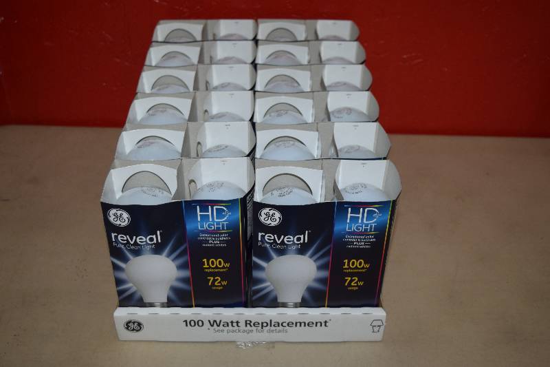 lot 37 image: 48 GE Reveal HD Light Bulbs