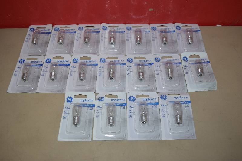 lot 97 image: 18 GE Appliance Bulbs