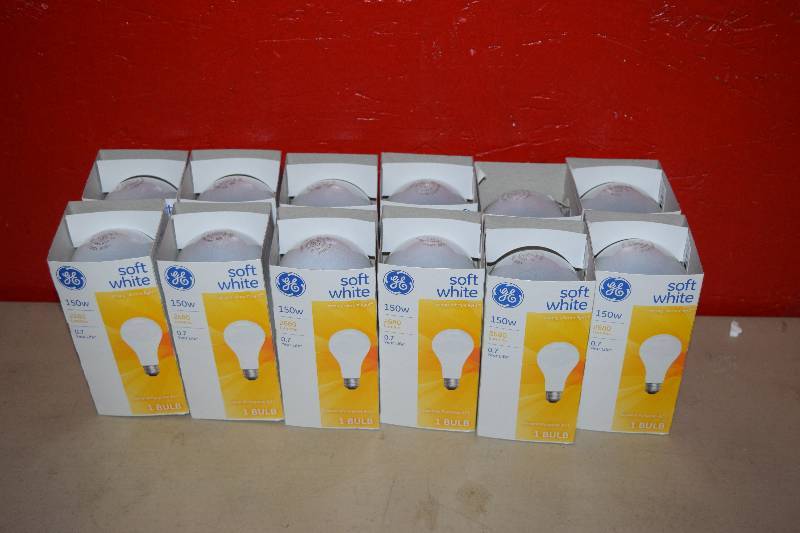 lot 91 image: 12 GE Soft White Bulbs