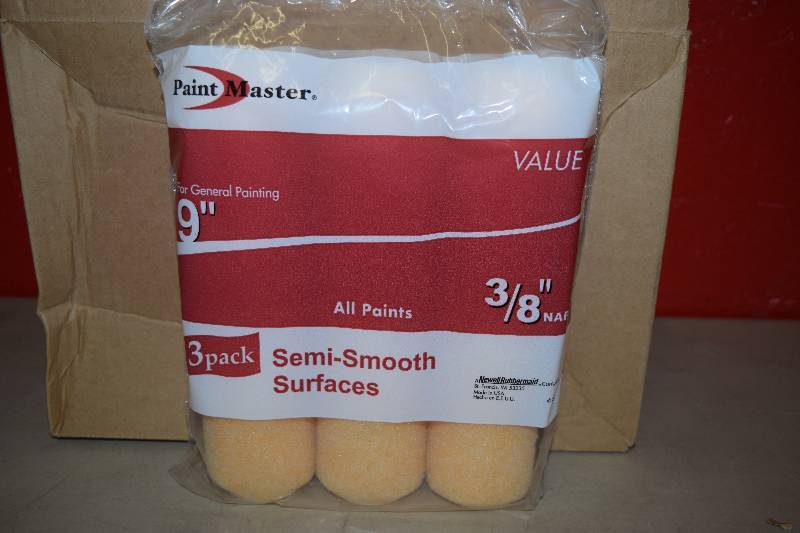 lot 122 image: 18 Paint Master Roller Pads