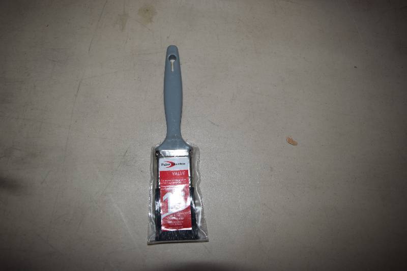 lot 124 image: 6 Paint Master Paint Brushes