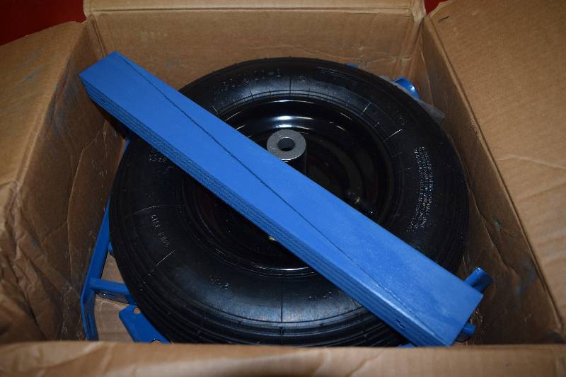 lot 238 image: Jackson Wheelbarrow Kit