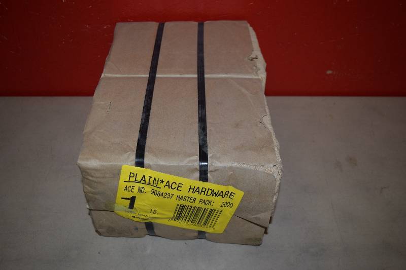 lot 235 image: 1000 Kraft Bags