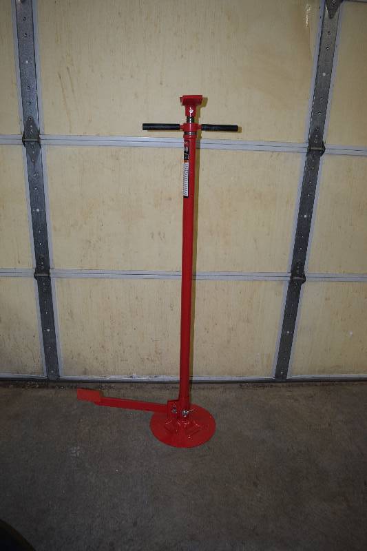 lot 387 image: Sunex Tools Under Hoist Support Stand