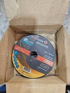 lot 48713 image: Weltcote Metal Cutting Discs - Lot of 14&nbsp