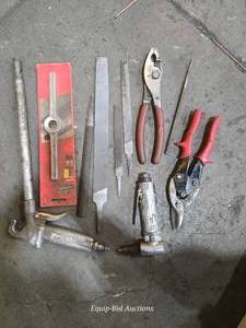 lot 49015 image: Assorted Professional Shop Tools Lot&nbsp
