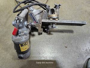 lot 48529 image: Vintage Industrial Pipe Threading Machine&nbsp