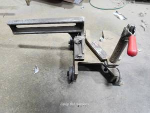 lot 48530 image: H&ampM Industrial Floor Mount Rolling Stand&nbsp
