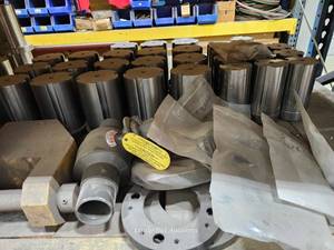 lot 48552 image: Industrial Machine Shop Equipment &amp Components Lot