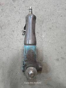 lot 49038 image: Dynabrade 52632 Industrial Air Grinder&nbsp
