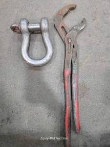 lot 49046 image: Vintage Knipex Pipe Wrench and Heavy Duty Shackle