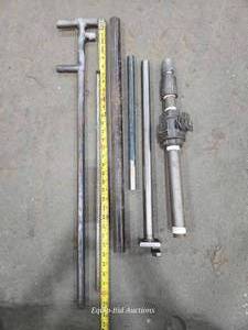 lot 49049 image: Industrial Ball Valve Assembly with Extension Rods&nbsp