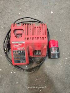 lot 49054 image: Milwaukee M12M18 Battery Charger with M12 Battery