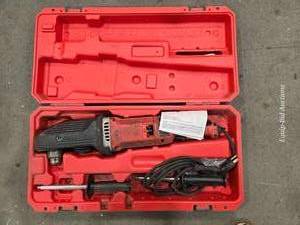 lot 49072 image: Milwaukee Super Hawg Right Angle Drill Kit&nbsp