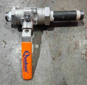 lot 36833 image: 34 Industrial Ball Valve CF8M Class 1500&nbsp