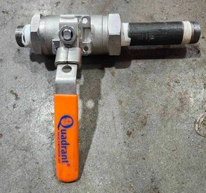 lot 36834 image: 34 Industrial Ball Valve CF8M Class 1500&nbsp