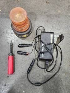 lot 36858 image: Emergency Vehicle Light &amp Tool Kit&nbsp