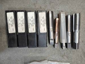 lot 49164 image: Widell Industries 1 18-8 H5 4FL Tap Set