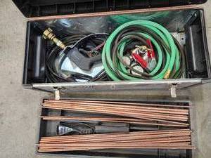 lot 49177 image: Professional Welding Equipment Set with Oxygen Regulator