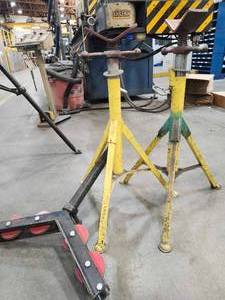 lot 49181 image: Industrial Cable Roller and Jack Stand Set with Roller Guide