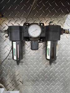 lot 49189 image: Speedaire Industrial Air Filter Regulator Lubricator (FRL) Assembly&nbsp